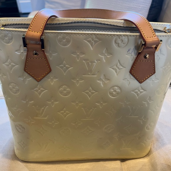 Louis Vuitton Houston Vernis Tote - Picture 1 of 10